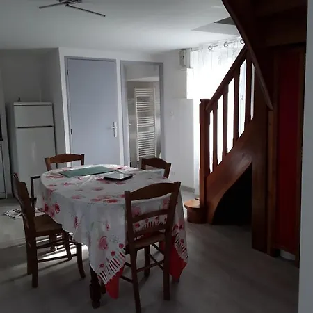 Maison De Village بيت للعطل *